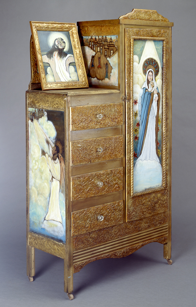 LS_Painted_wood_cabinet