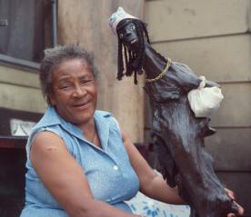 Bessie Harvey (Image: William Arnett, 1987)