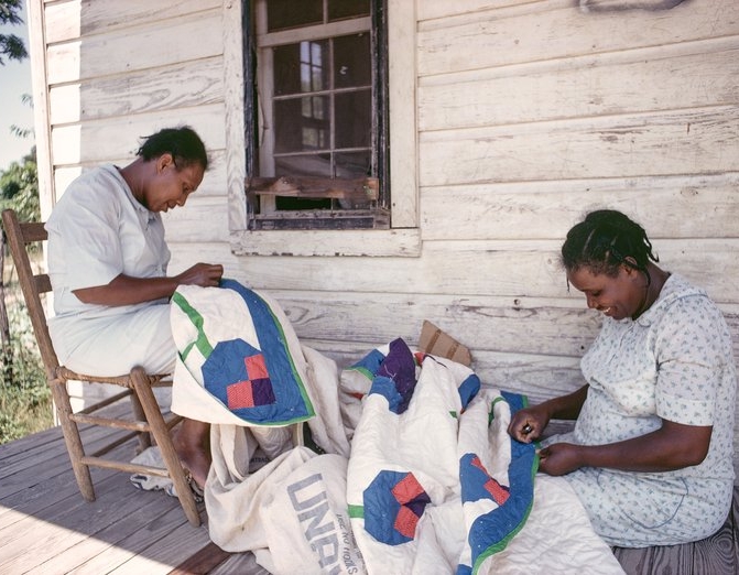 Marie Pettway and Lillie Mae Pettway Marie Pettway and Lillie Mae Pettway