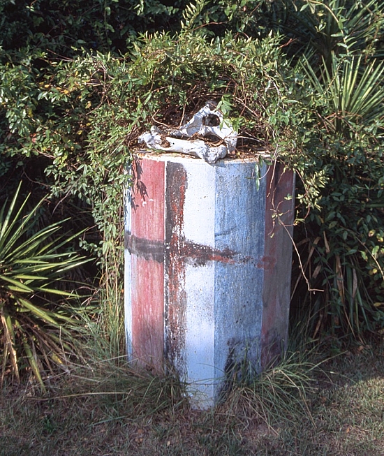 OG - Metal drum with cruciform painting - Master Image